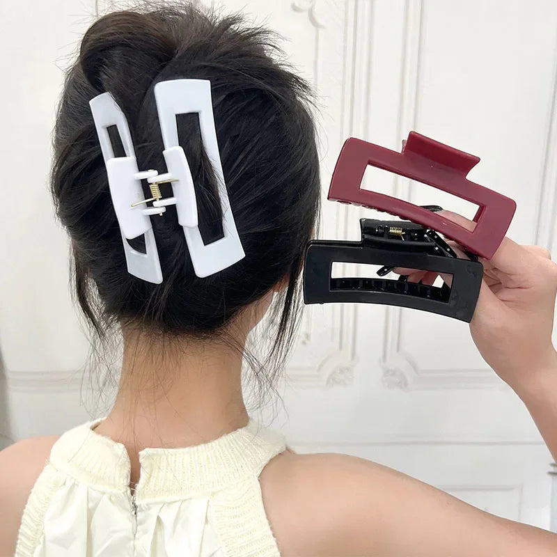 Safe Soft Silicone Shark Clip Square/Arc/Cross Anti Collision Protection for The Back of The Head  Anti Fall Women's Hair Clip